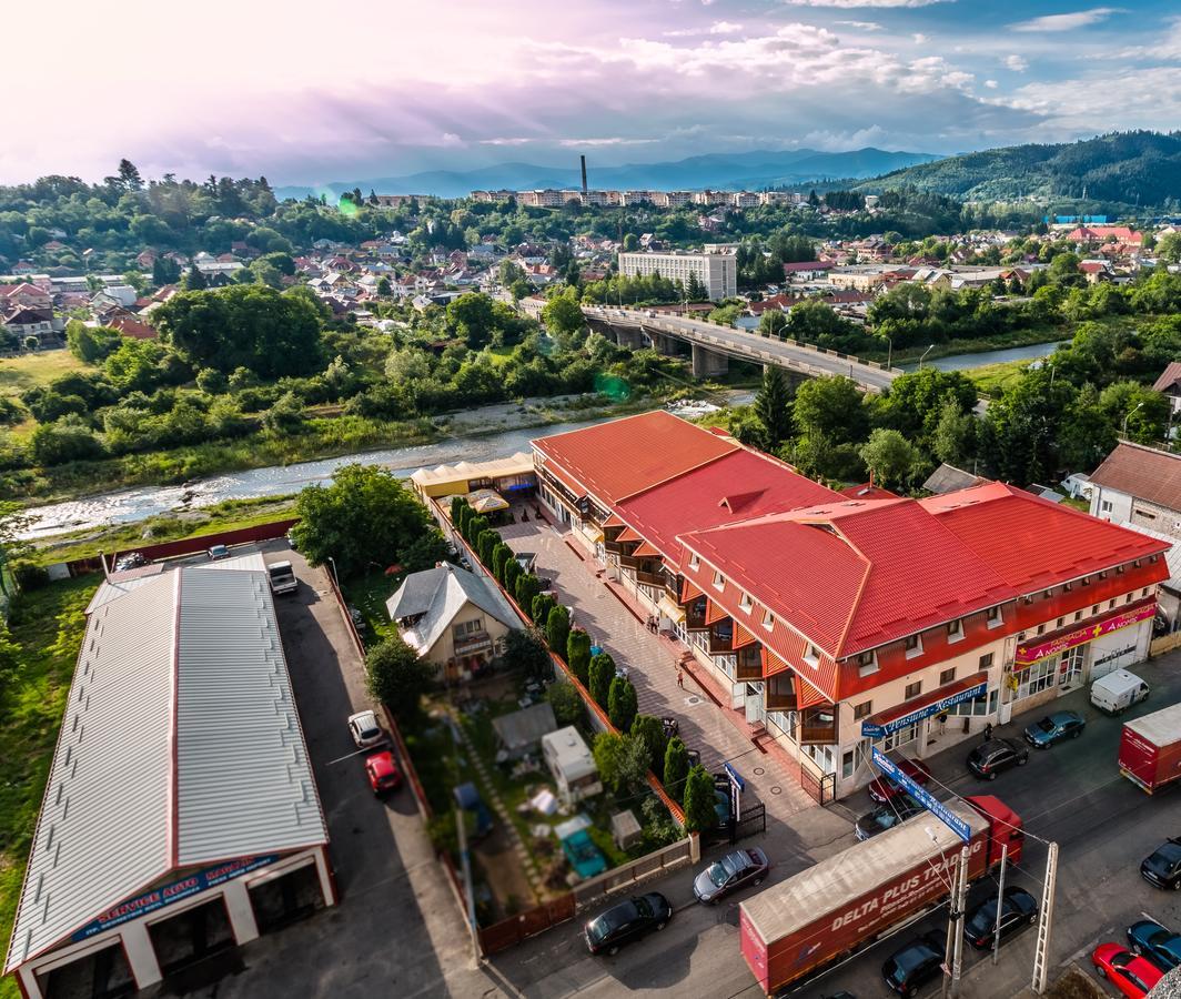 Anomis Hotel คุมปูลุง ภายนอก รูปภาพ